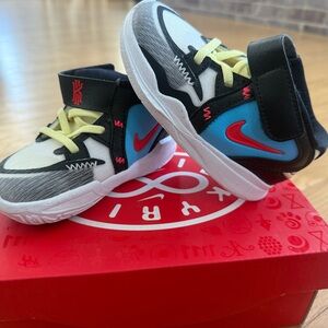 Nike Kids' Kyrie Infinity SE- Size 6c Toddler- White/Bright - Crimson- New